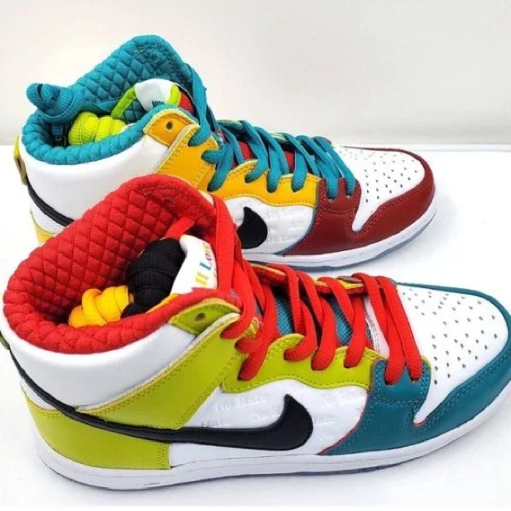 Nike SB Dunks High-Top Sneakers